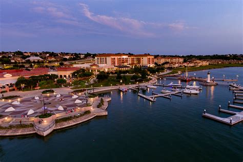 Rockwall harbor - Located just south of I-30 on the east side of Lake Ray Hubbard, the Harbor at Rockwall bucks the trend. Being built in 2003, the Harbor at Rockwall provides a number of activities,...